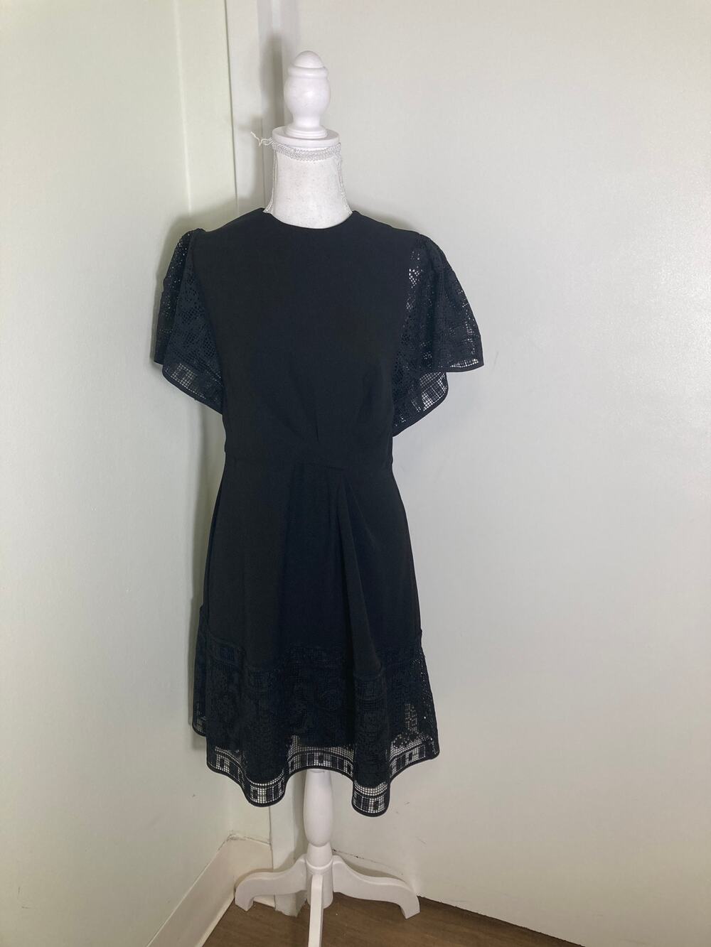 Pearl Black Lace Flutter Sleeve Mini Dress Sz 4